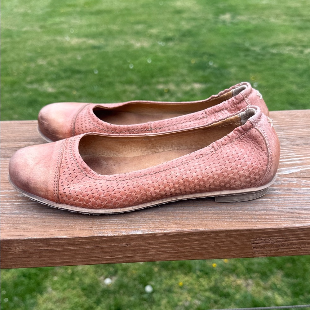 Taos Cleo Burnished Tan Brown Leather Ballet Flats Slip-On Shoes 8 8.5 39